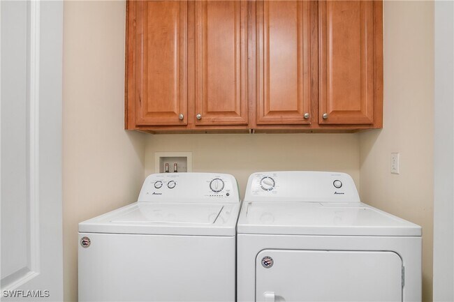 Building Photo - 1284 Verde Dr