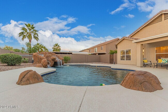 Building Photo - 31748 N Blackfoot Dr