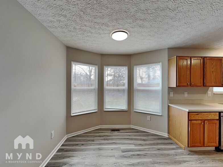 Building Photo - 5819 Rothrock Ct