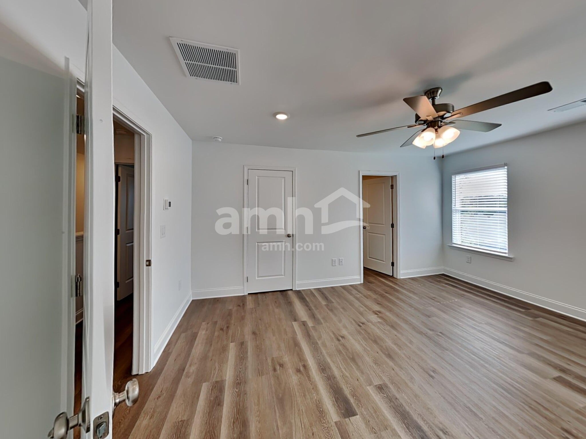 Building Photo - 1048 Highland Walk