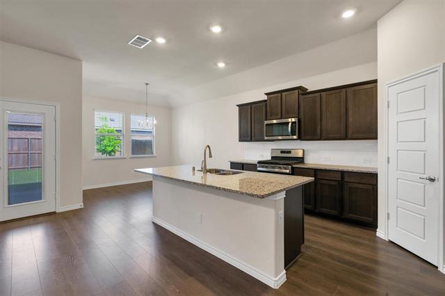 Building Photo - 855 Revere Ct