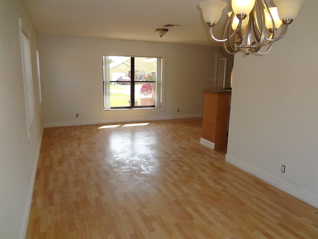 Building Photo - 22442 Sea Bass Dr