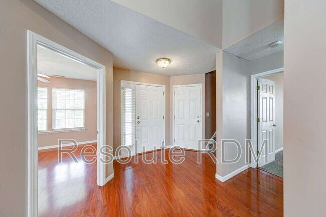 Building Photo - 2665 Foxbriar Pl