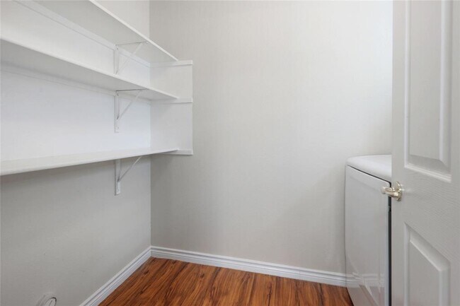 Building Photo - 1432 Anise Dr