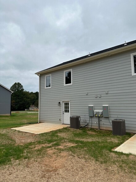 Building Photo - 1078 Georgetown Rd