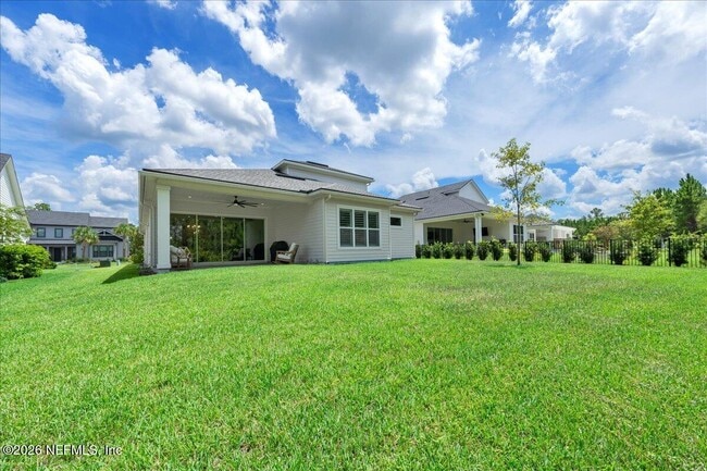 Building Photo - 10300 Silverbrook Trl