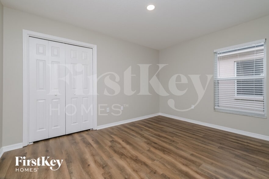 Building Photo - 10107 Arbor Run Dr