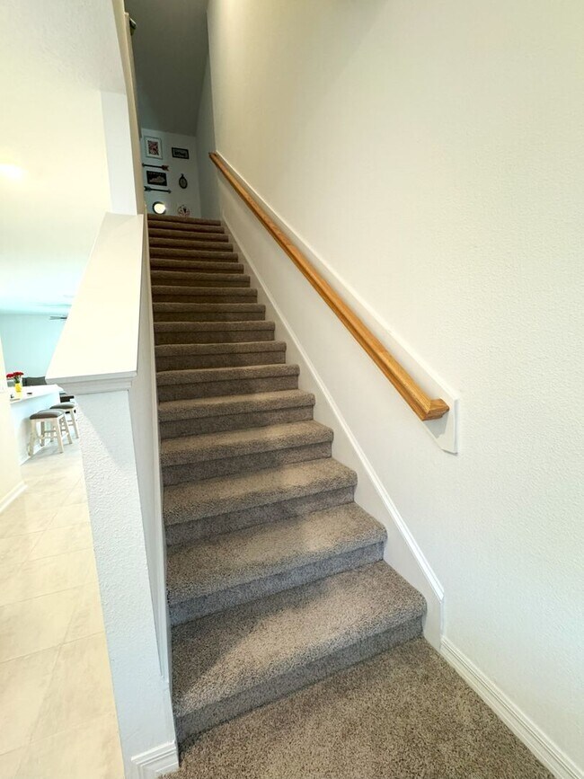 Building Photo - 3 BR/  2.5 BA  Townhome - ANNIES WALK