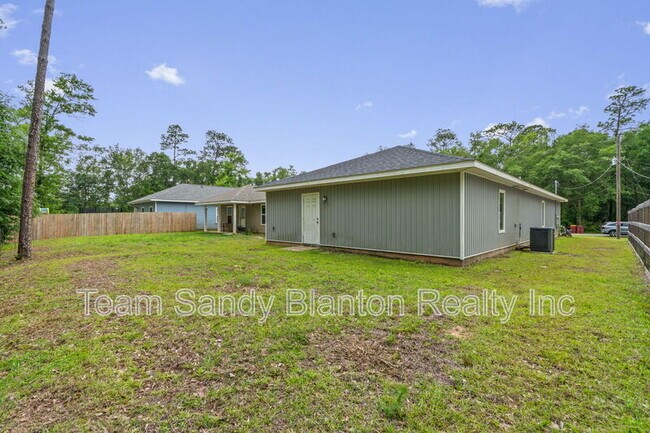 Building Photo - 3210 Electra Dr