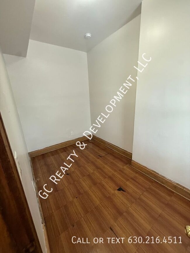 Building Photo - 2548-2550 W Washington Blvd - 2550-Unit 1W