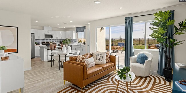 Building Photo - Beautiful Roseville Home! Please read entire ad for viewings!