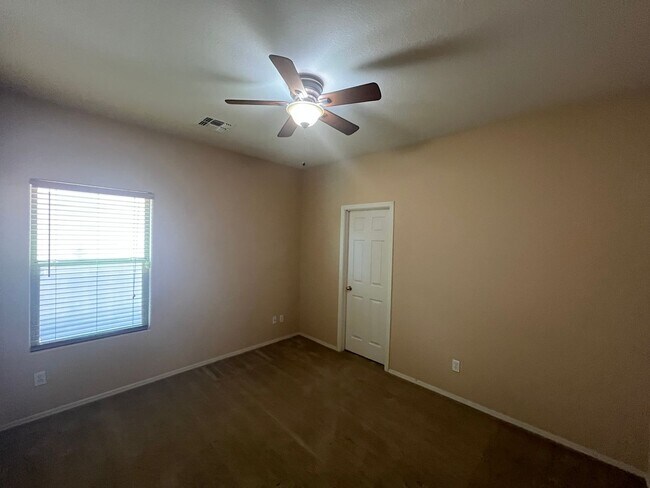 Building Photo - Spacious 3-Bedroom Home in Sought-After Jo...