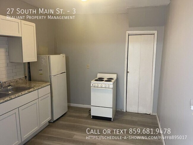 Building Photo - 27 S Main St