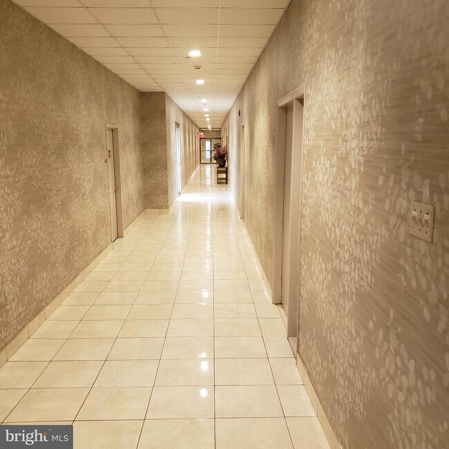 Building Photo - 191 Presidential Blvd