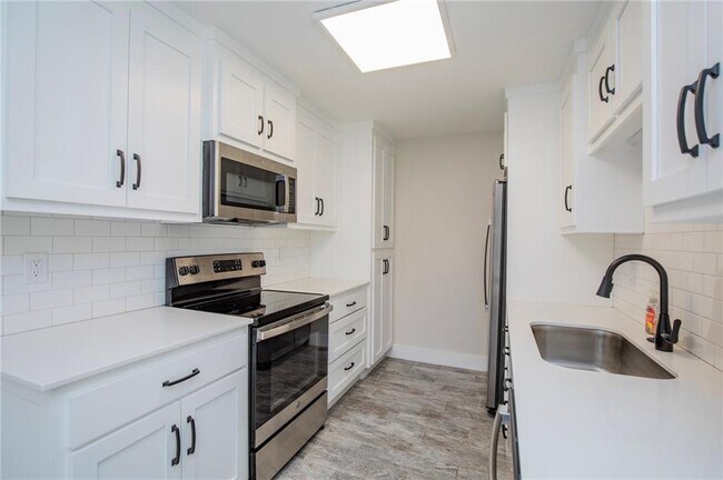 Building Photo - 82 Bosworth Cir