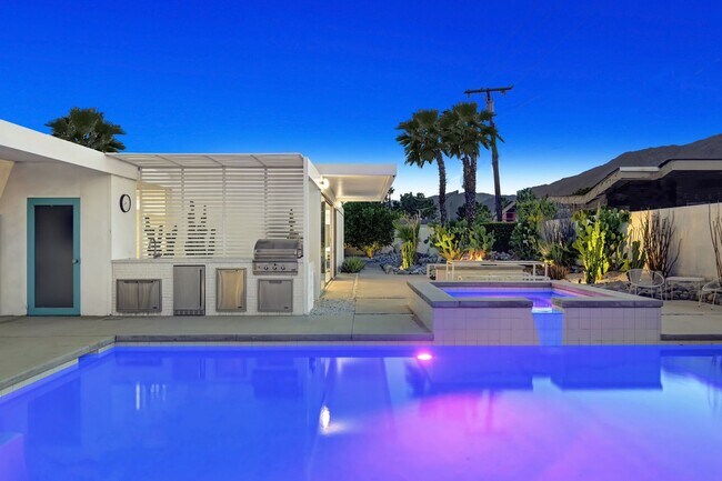 Building Photo - Mid-Century Steel Oasis in Palm Springs
