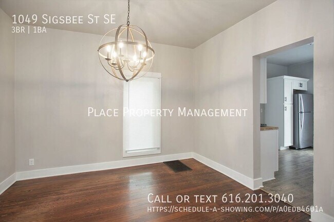 Building Photo - 1049 Sigsbee SE - Gorgeous 3 bedroom house!