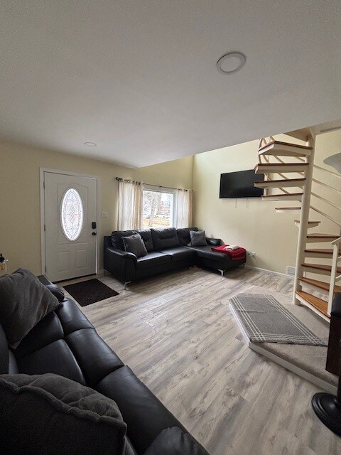 Living Room - 2972 Madison Ave