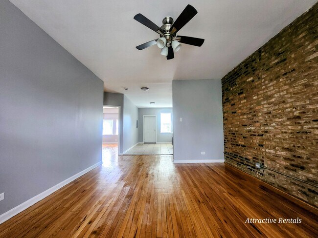 Building Photo - 1465 E 68th St
