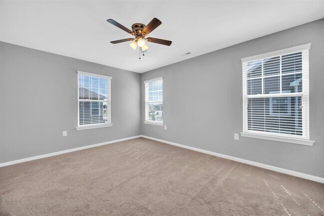 Building Photo - 1652 Halesworth Ln