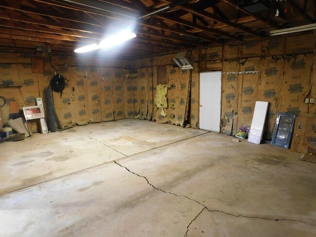 Building Photo - Hard to Find Rural Property North of Towan...