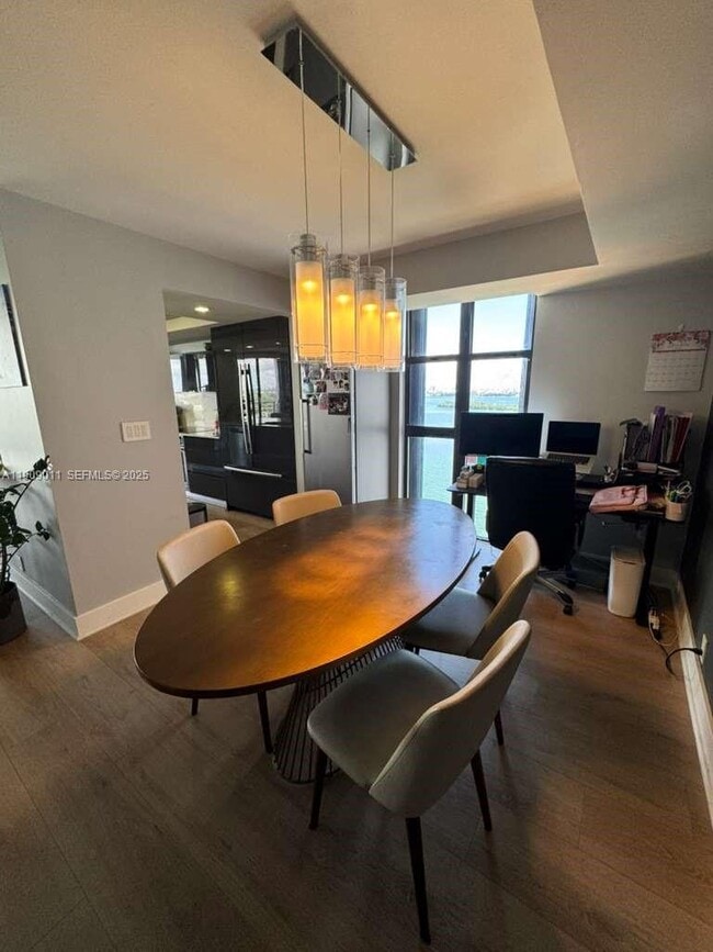 Building Photo - 4000 Towerside Terrace