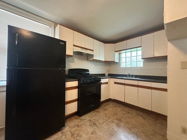 Building Photo - 2605 Winfred Ave