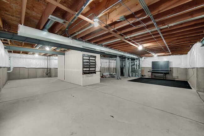 Building Photo - 4323 Fraser Cir