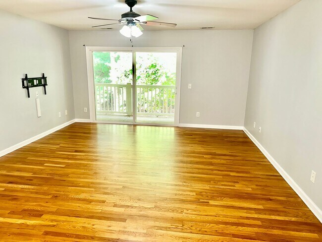 Building Photo - 2800 Trailwood Pines Ln