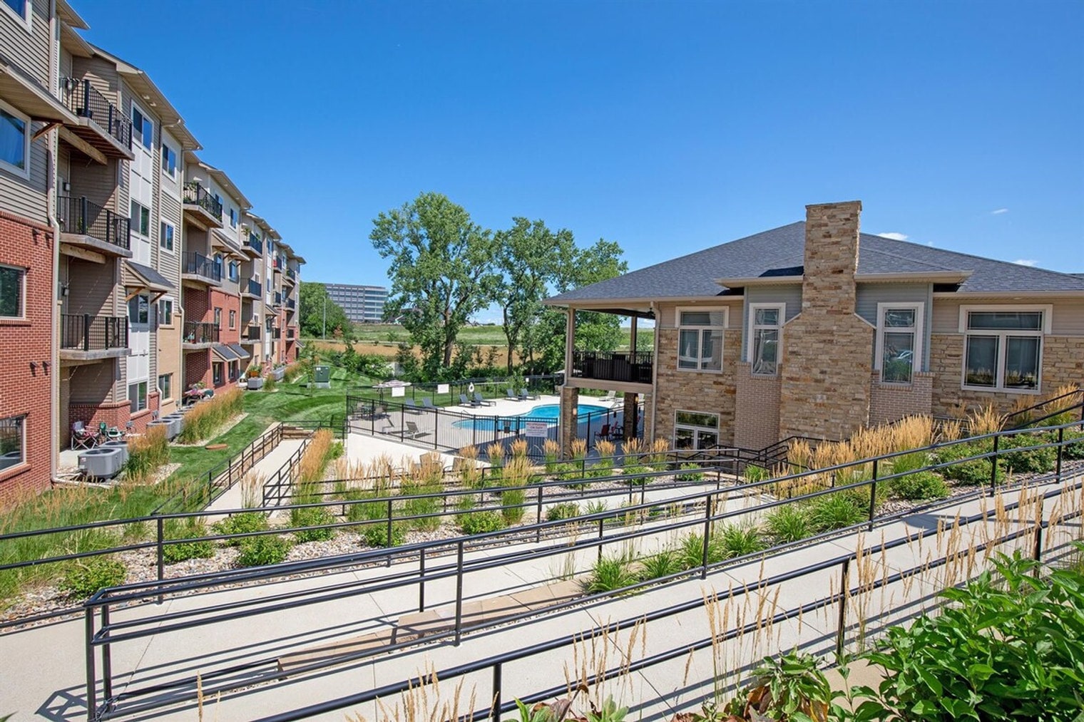 Building Photo - 8350 Cascade Ave