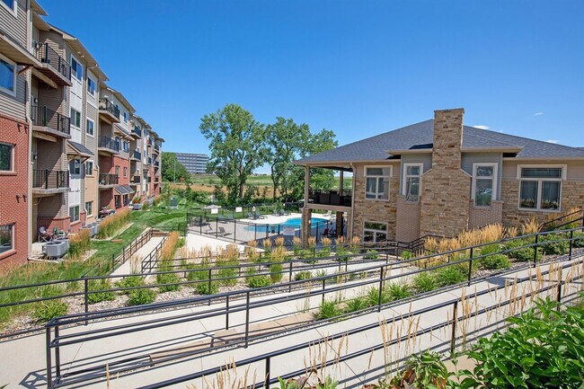 Building Photo - 8350 Cascade Ave