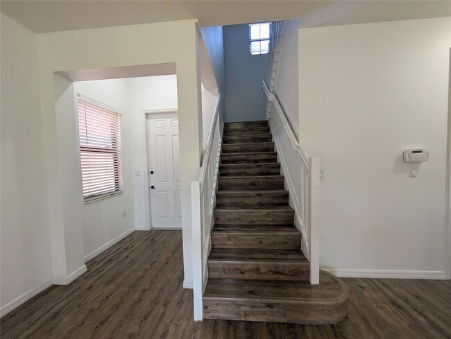 Building Photo - 19117 NE 8th Ct