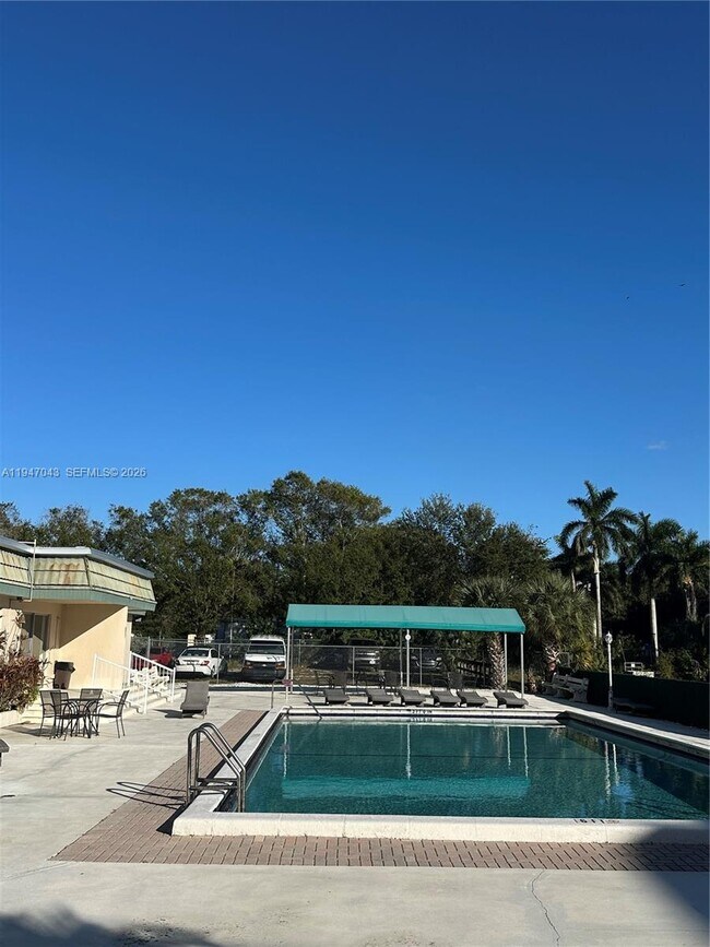 Building Photo - 4100 N 58th Ave