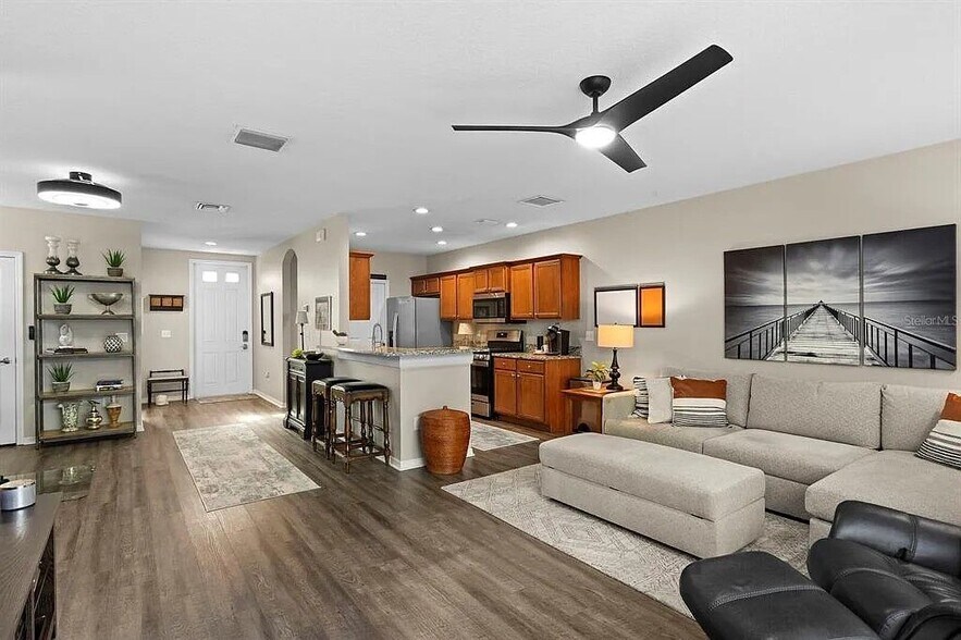 Building Photo - 11522 Fountainhead Dr