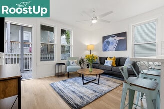 Building Photo - Furnished Bedroom with Private Bath in South Boston