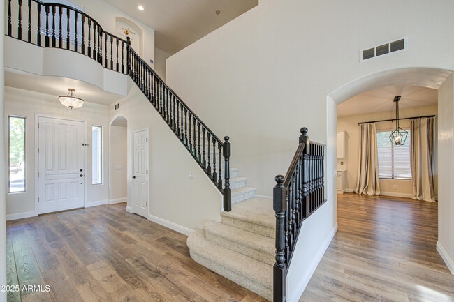 Building Photo - 4564 S Maverick Ct