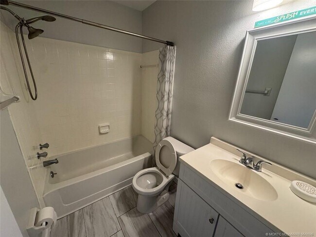 Building Photo - 2398 SE Breckenridge Cir