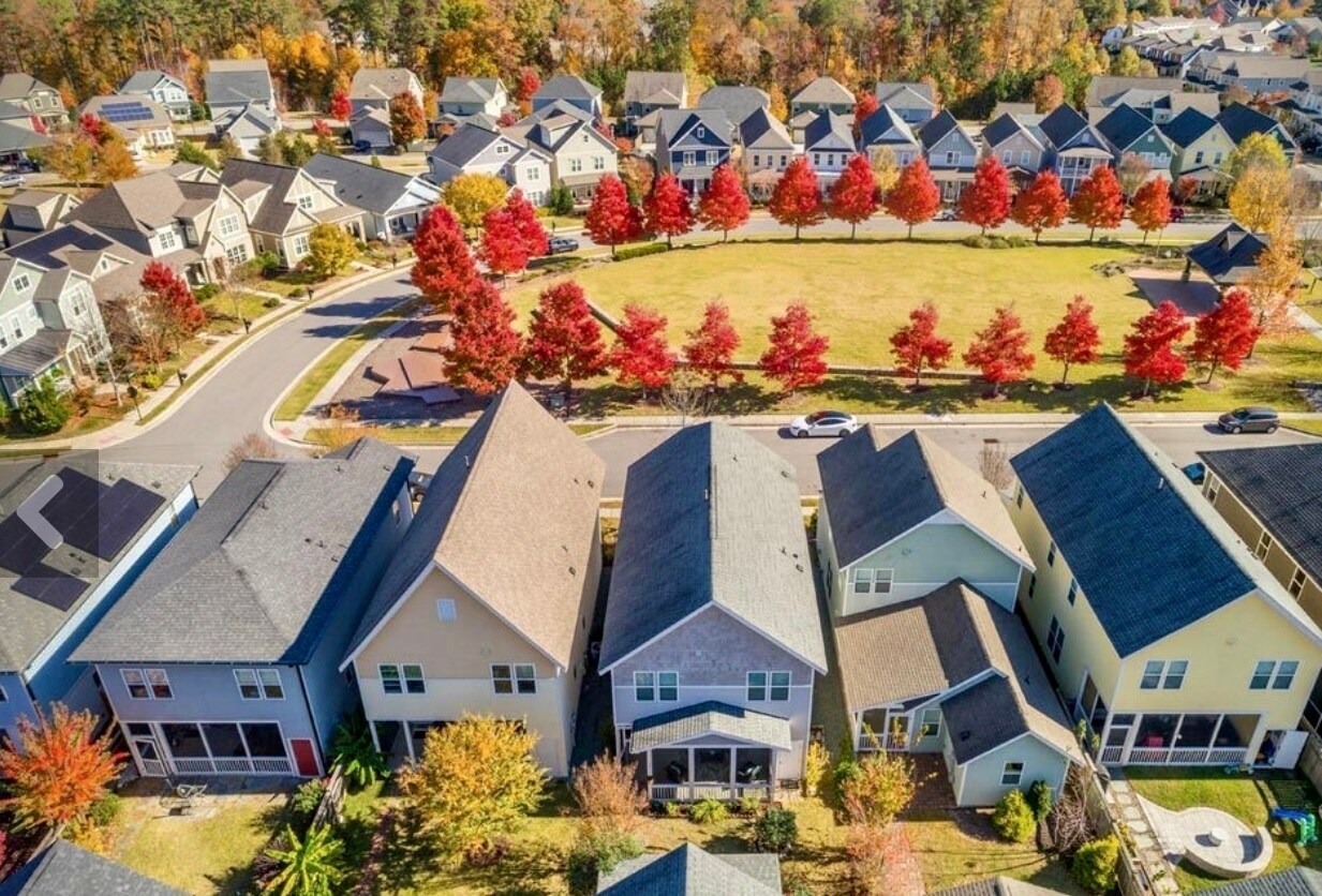 Building Photo - 47 Pokeberry Bend Dr