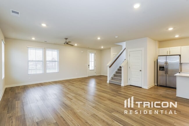 Building Photo - 6406 Lake Run Ct