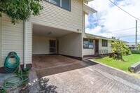 Building Photo - IMMACULATE AND CLEAN 3BR/1.5BA WITH 2 BONU...