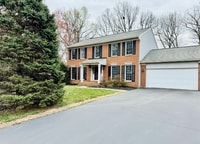 Building Photo - Spacious Colonial Home for Rent in Chancel...