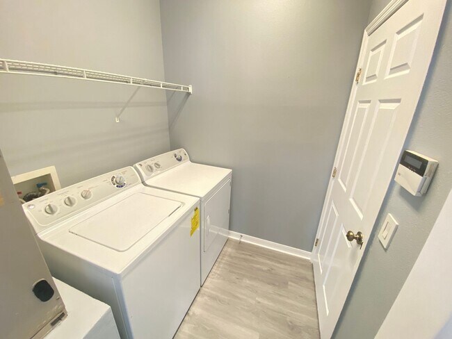 Building Photo - 13431 Meadow Bay Loop