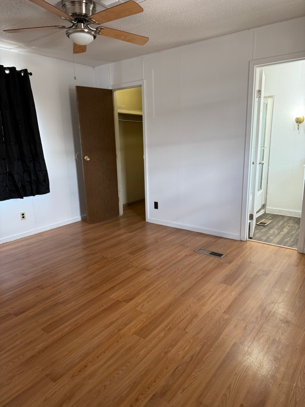 Building Photo - 622 Mariposa