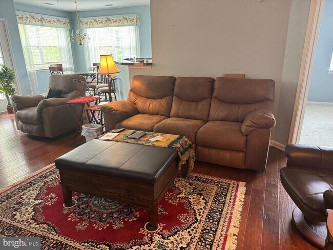 Building Photo - 2604 Chapel Lake Dr