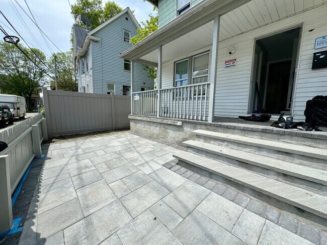 15 Washington Terrace 15 Washington Terrace Bridgeport CT 06604 15 Washington Terrace 15 Washington Terrace Bridgeport CT 06604