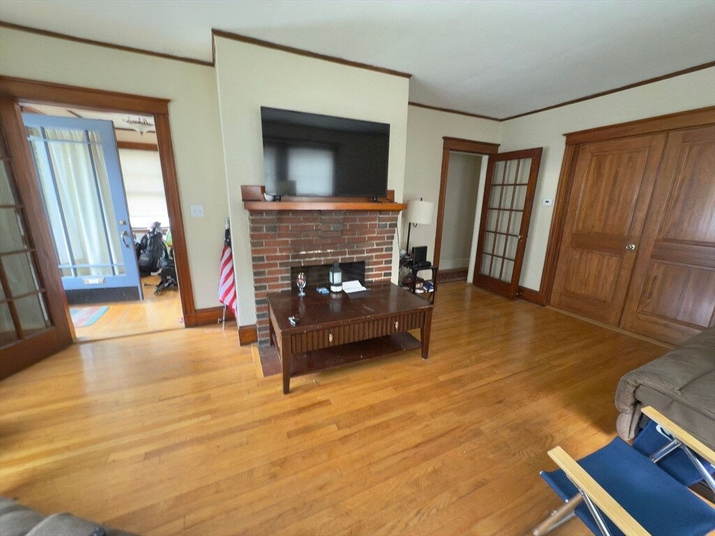 Building Photo - 78 Hunnewell Ave