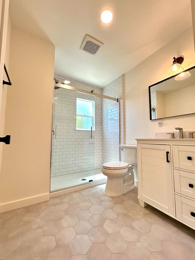 Building Photo - Now Leasing for the 2026-2027 School Year:...