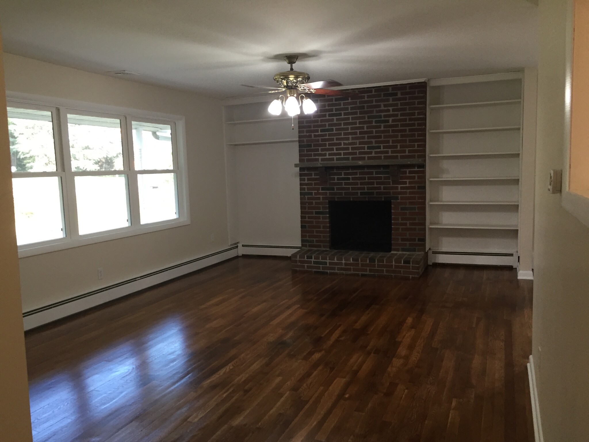 Large living/dinning room - 2600 West Skippack Pike