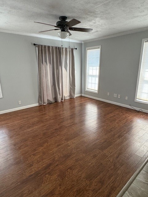 Building Photo - 8160 Dogwood Dr