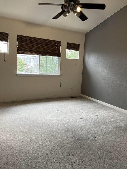 Master Bedroom (window view of park) - 14239 Pikeminnow Pl